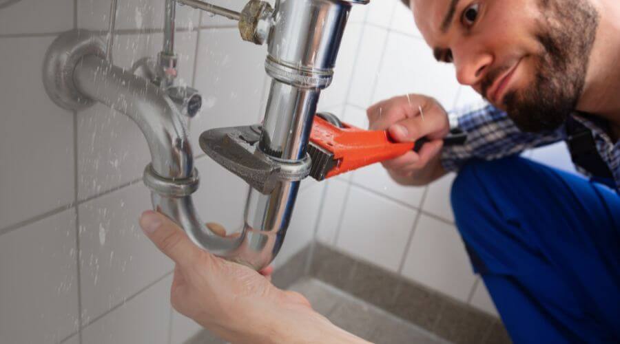 Leaking toilet repair in Kula, HI